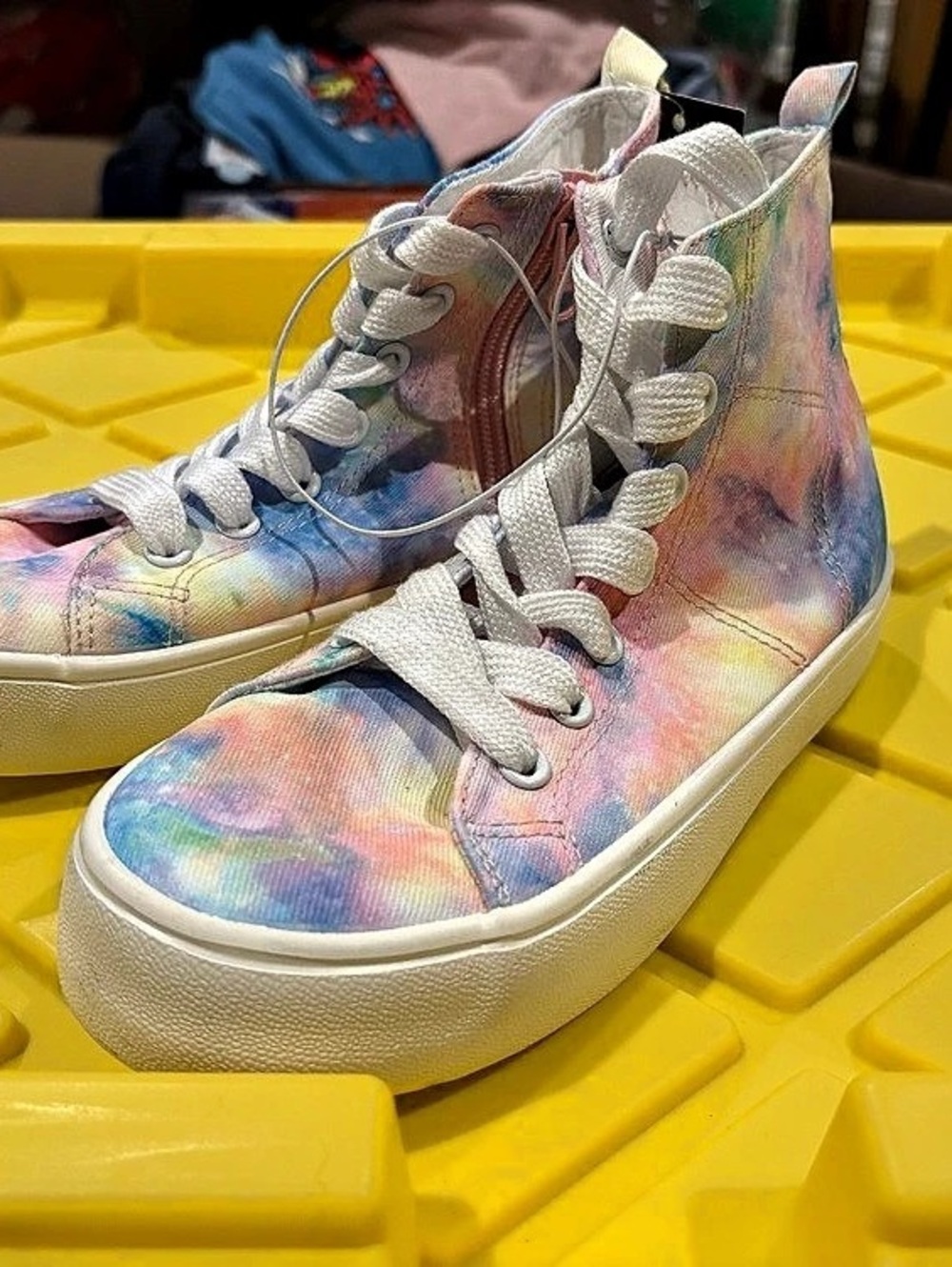 art class Multicolor Tie Dye High Top Sneakers Multicolor & White Tie-Dye